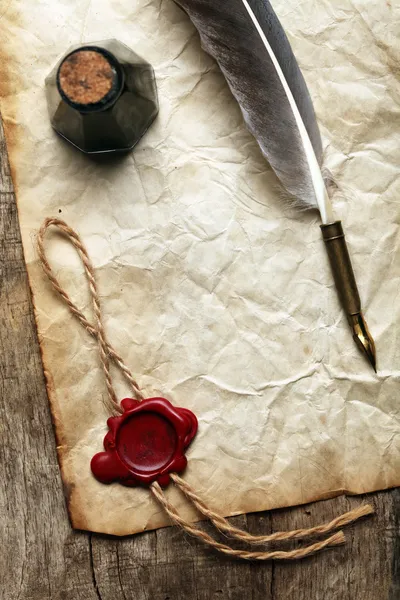 Blank paper with wax seal, quill & ink — Stock Photo, Image
