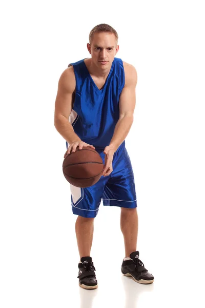 Male basketball player. Studio shot over white. — Stock Photo, Image