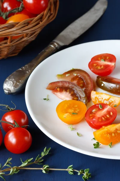 Barevné rajčata. — Stock fotografie
