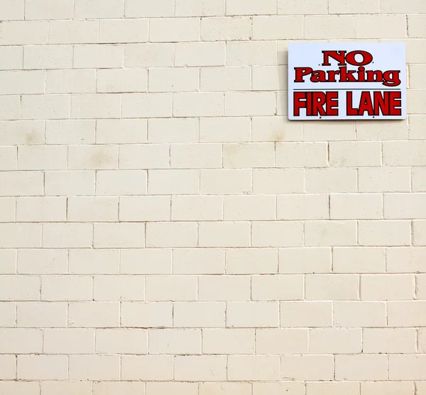 No parking fire lane sign wall — Stock Photo, Image