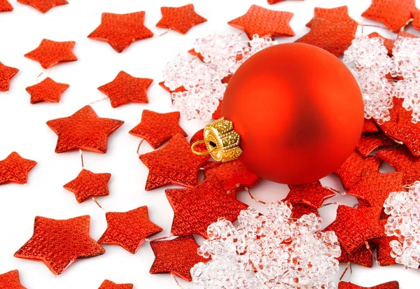 Fondo de Navidad con bola roja y estrellas —  Fotos de Stock
