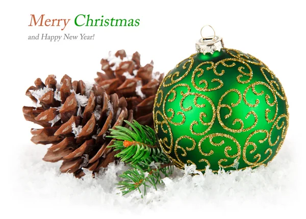 Christmas ball med förgrena sig firtree — Stockfoto