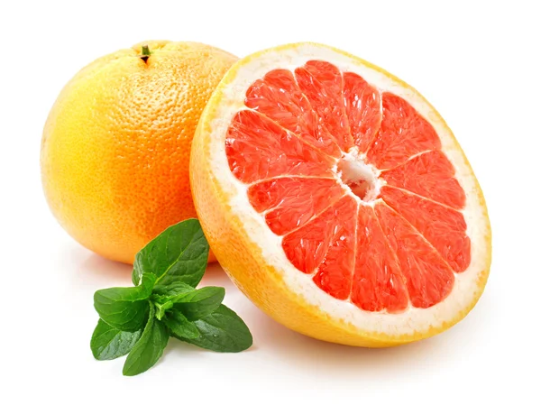 Verse grapefruit met knippen geïsoleerd — Stockfoto