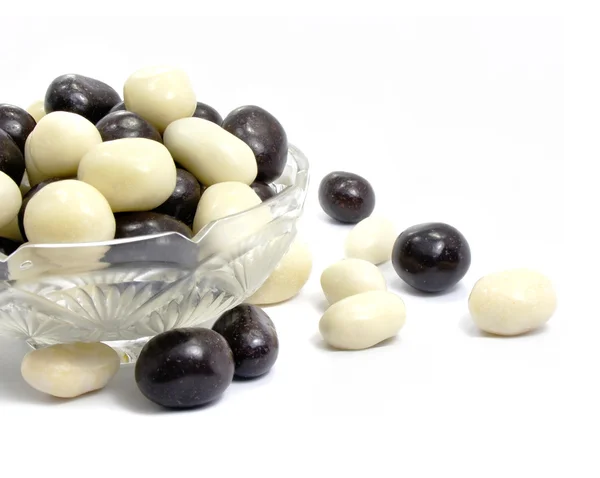 Schwarze und weiße Süße Bonbons — Stockfoto