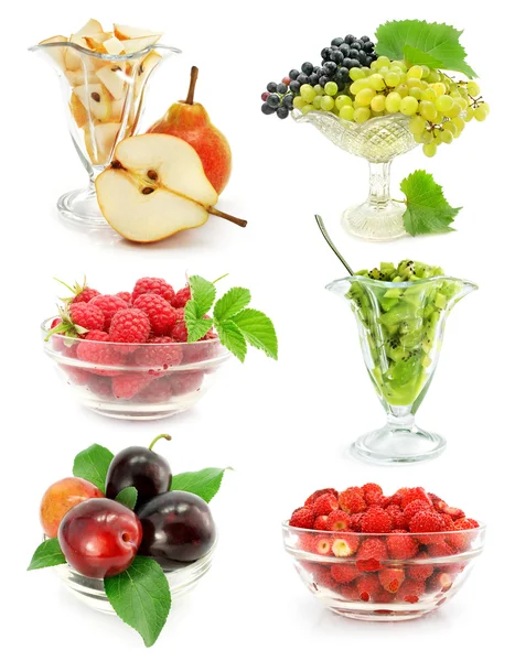 Collectie van vruchten in vaas geïsoleerd op wit — Stockfoto