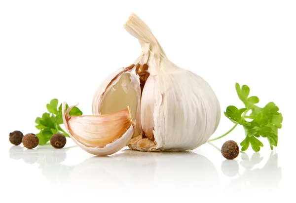 Garlic fruit with parsley spice — Stock Photo, Image