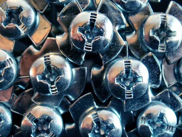 Cabezas tornillos atornillados —  Fotos de Stock