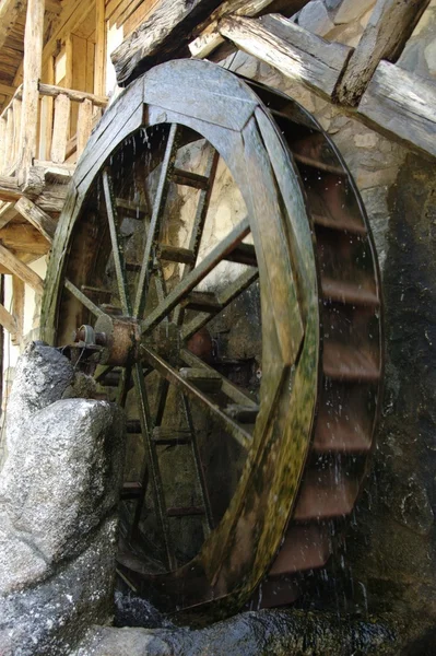 Water mill wheel — Stock Photo, Image