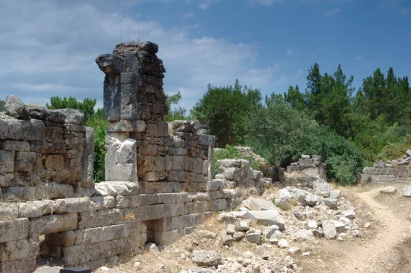 Ruïnes van de oude stad phaselis — Stockfoto