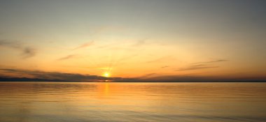 günbatımı Baykal Gölü