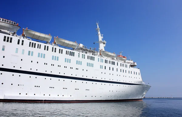 White cruise ship — Stock Photo, Image