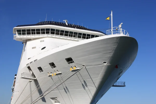 Bow of cruise ship — Stock Photo, Image