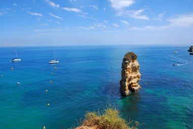 uçurumlar dona ana sahilde Portekiz algarve kıyısında