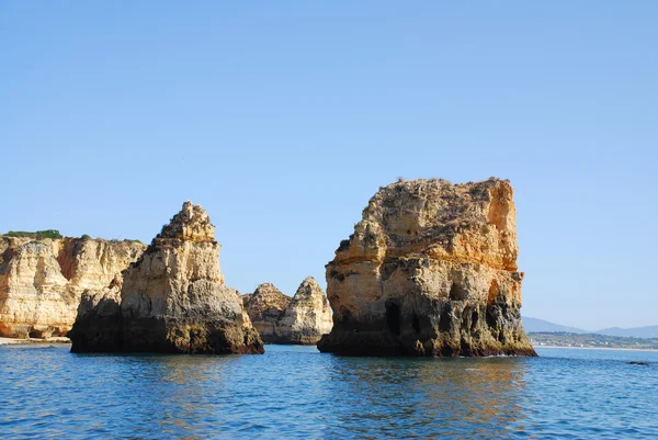 Žlutá útesy v Lagosu v algarve Portugalsko — Stock fotografie