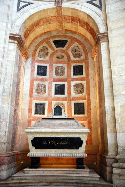 Cenotáfio no interior do famoso Panteão Nacional de Lisboa — Fotografia de Stock