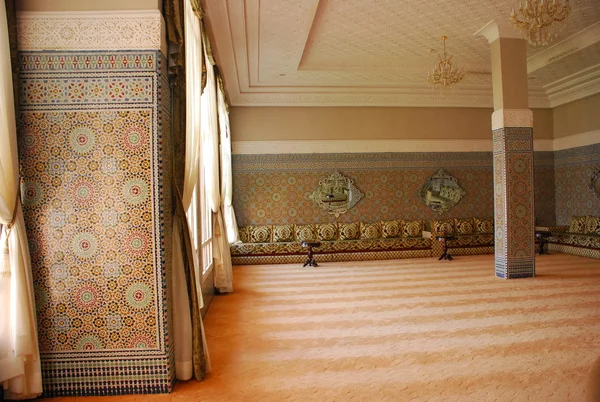 Intérieur maison arabe traditionnelle — Photo