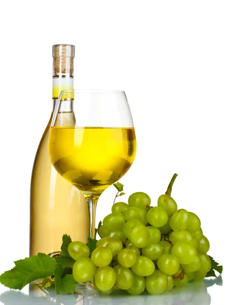 Mogna druvor, vin glas och flaska vin — Stockfoto