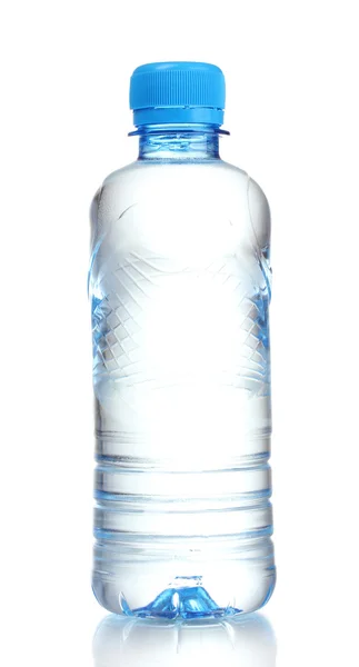 Garrafa de plástico com água isolada em branco — Fotografia de Stock