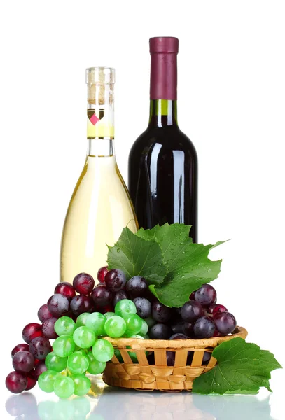 Ripe green and red grapes in basket and wine — Stock Photo, Image