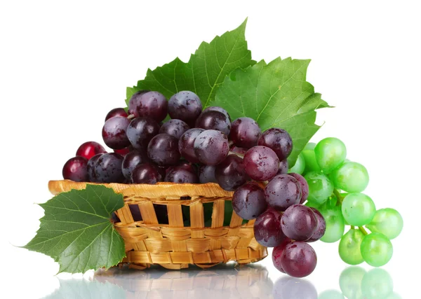 Ripe green and red grapes in basket — Stock Photo, Image