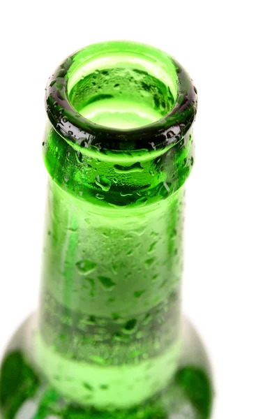 Láhev piva izolovaného na bílém — Stock fotografie