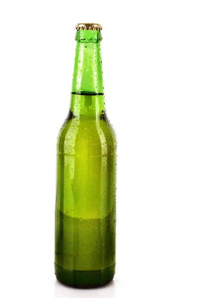 Φιάλη μπύρας που απομονώνεται σε λευκό — Φωτογραφία Αρχείου