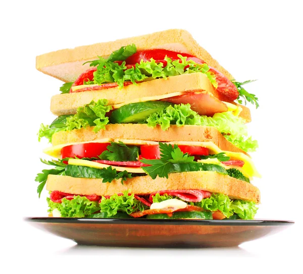Obrovské sendvič na bílém pozadí — Stock fotografie