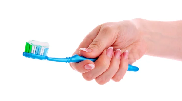Zahnpasta auf der blauen Bürste isoliert mit weißem Hintergrund — Stockfoto