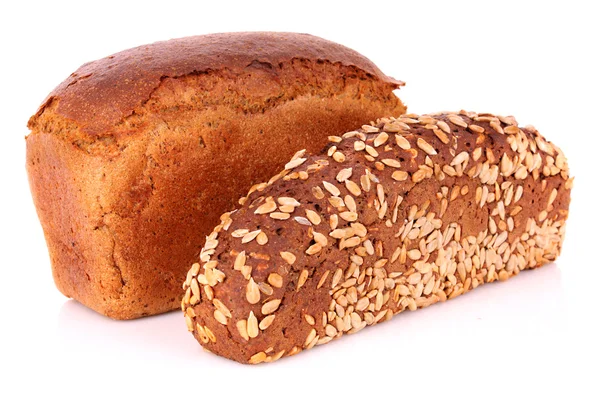 신선 한 밀 빵. 흰 배경에 고립됨 — 스톡 사진