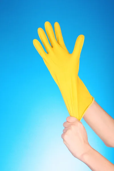 Latexové rukavice pro čištění — Stock fotografie