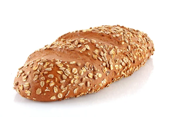 Bröd med solrosfrön isolerad på vit — Stockfoto