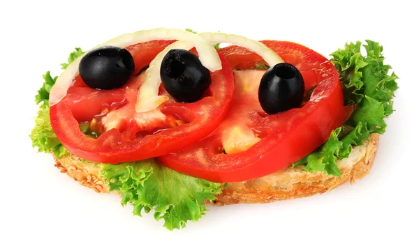 Chutný sendvič s rajčaty a olivami, izolované na bílém — Stock fotografie