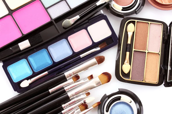 Muchos cosméticos profesionales para maquillaje —  Fotos de Stock