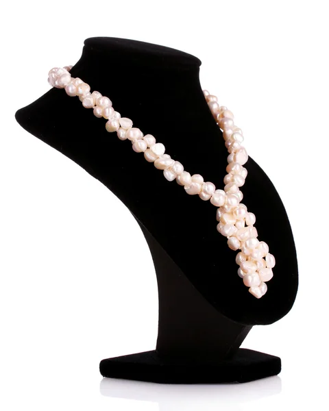 Perlenkette isoliert auf Weiß — Stockfoto