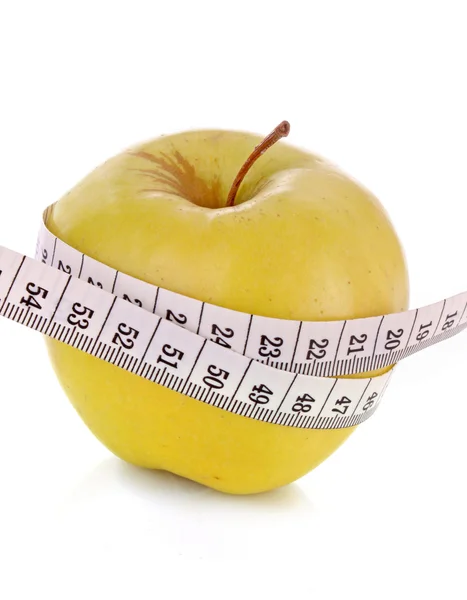 Apple en een maatregel tape, dieet concept — Stockfoto