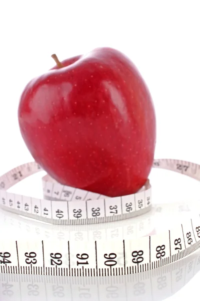애플과 측정 테이프, 다이어트 개념 — 스톡 사진