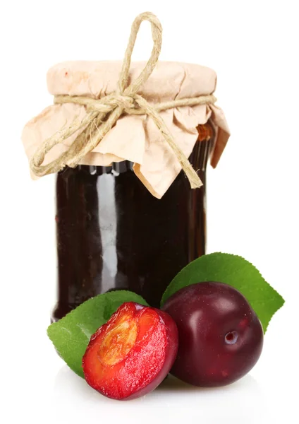 Tasty plum jam and plum isolated on white — Stock Photo, Image