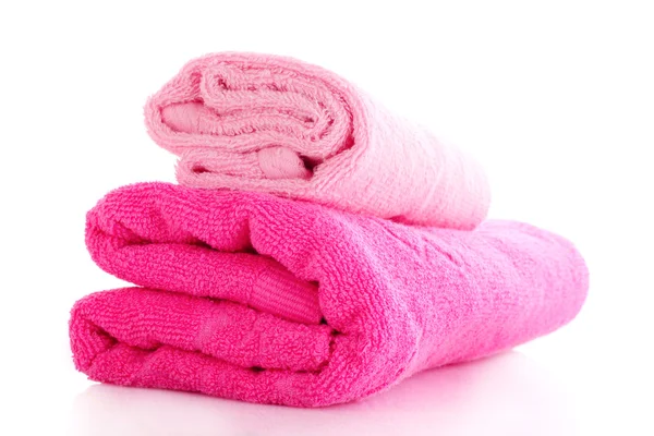 Różowy ręczniki na białym tle — Zdjęcie stockowe