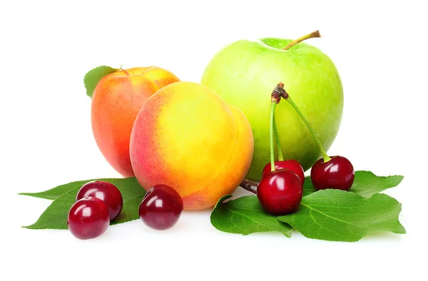 Latem smaczne owoce — Zdjęcie stockowe