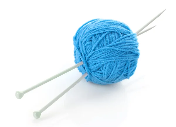 Knitting needles and wool ball isolated on white — Stock Photo, Image