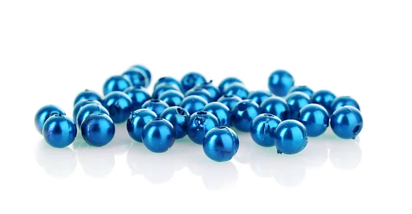 Färg pärlor isolerade på vit — Stockfoto