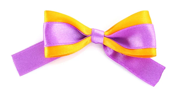 礼品紫丝带和孤立在白色背景上的蝴蝶结 — 图库照片