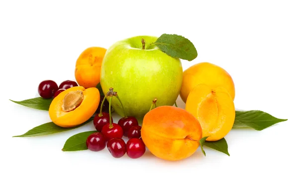 Latem smaczne owoce — Zdjęcie stockowe