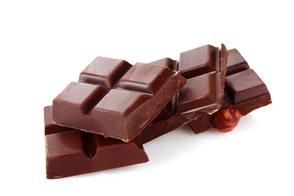 Beyaz arka planda çikolata parçaları — Stok fotoğraf
