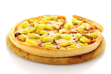 lezzetli İtalyan pizza üzerine beyaz