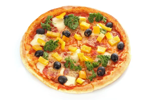 好吃的比萨，用橄榄与白色隔离 — 图库照片