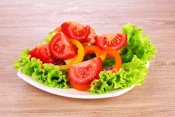 Salada de verduras frescas — Fotografia de Stock