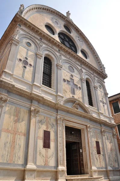 Mramorová katolické církve v Benátkách — Stock fotografie
