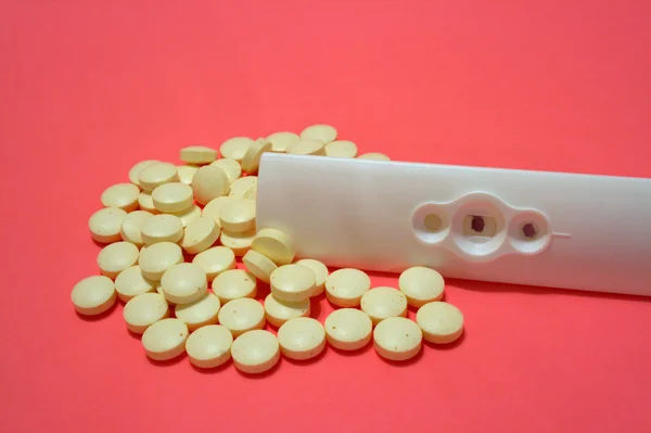 Těhotenský test kit: kyselina listová Stock Fotografie