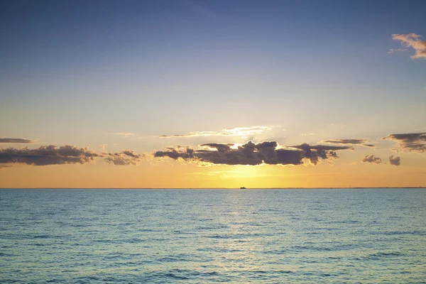 stock image Sunset over the ocean